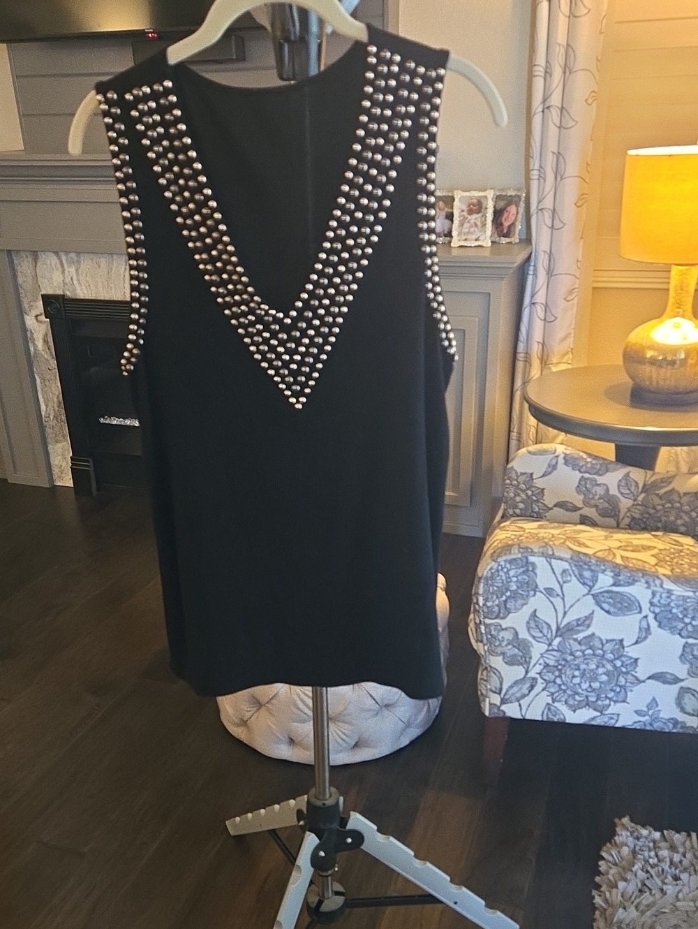 Vocal Black Studded V-Neck Sleeveless Camisole